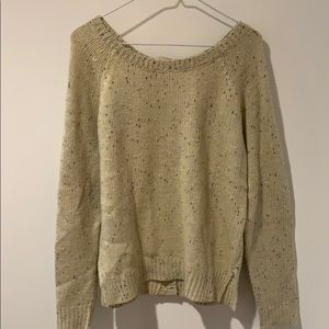 Women’s Sweater with button detail